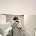 Le g