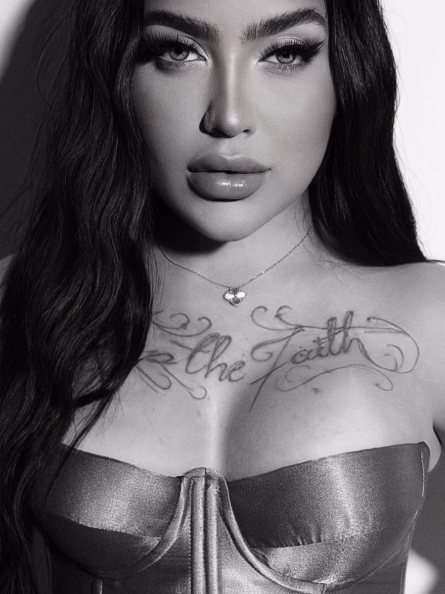 Photo de Brunette